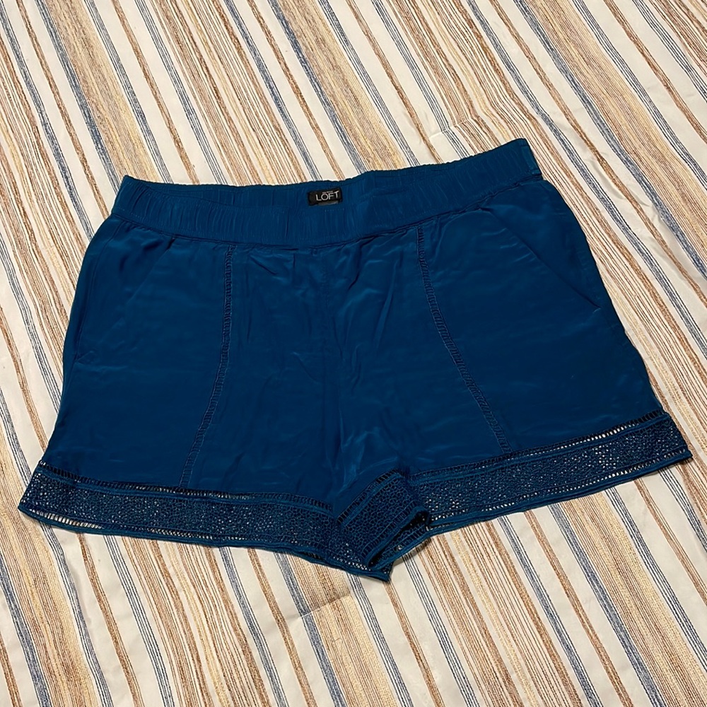 LOFT Pull-on Shorts